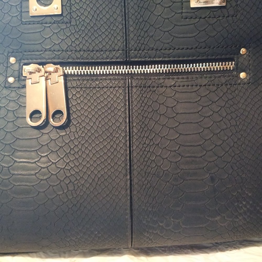Violet Ray Tote - Picture 9 of 15
